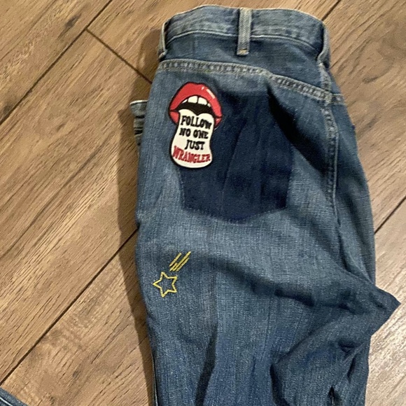 Wrangler Retro Badge Flare Jeans  SOLD OUT SZ 28 - Picture 3 of 4